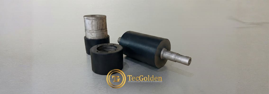 Conheça o revestimento antiaderente industrial, seus materiais, aplicações e benefícios para aumentar a durabilidade e eficiência da produção.